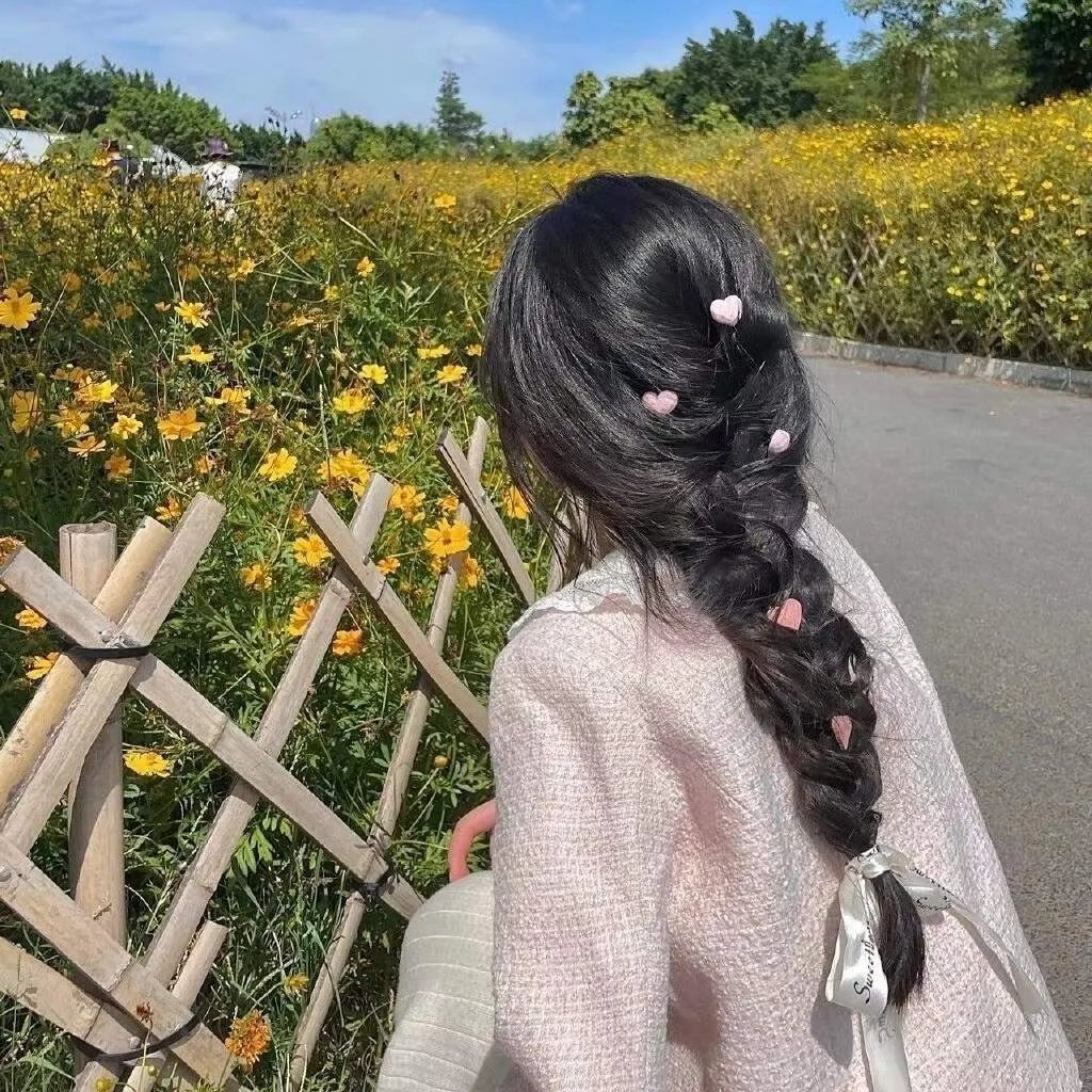黑夜里的眼睛